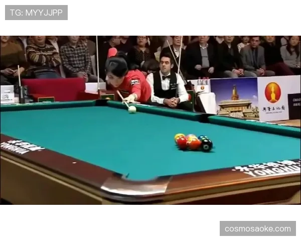 潘晓婷家的台球桌镶钻？